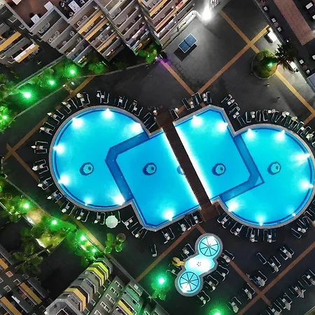 Senza Grand Santana Hotel